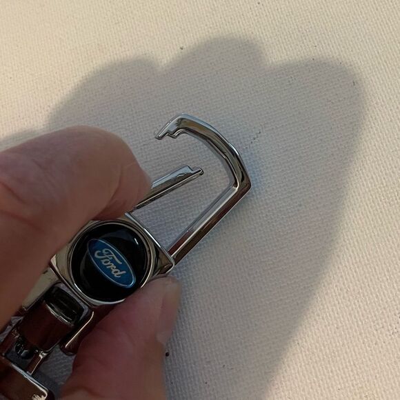 Ford Key Fob Keychain in Metal NWT - Picture 4 of 8